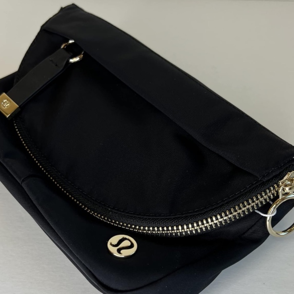 Lululemon All night festival bag 3L